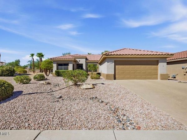 16334 W DESERT CANYON Drive, Surprise, AZ 85374