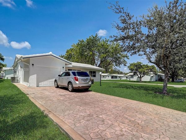 1651 NW 85th Ave , Plantation, FL 33322