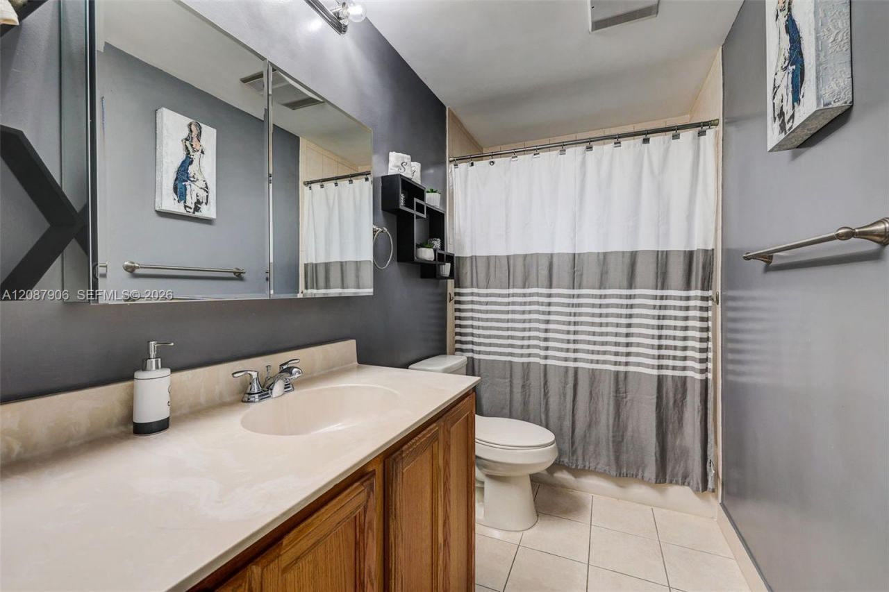 1651 NW 85th Ave, Plantation, FL 33322 Photo