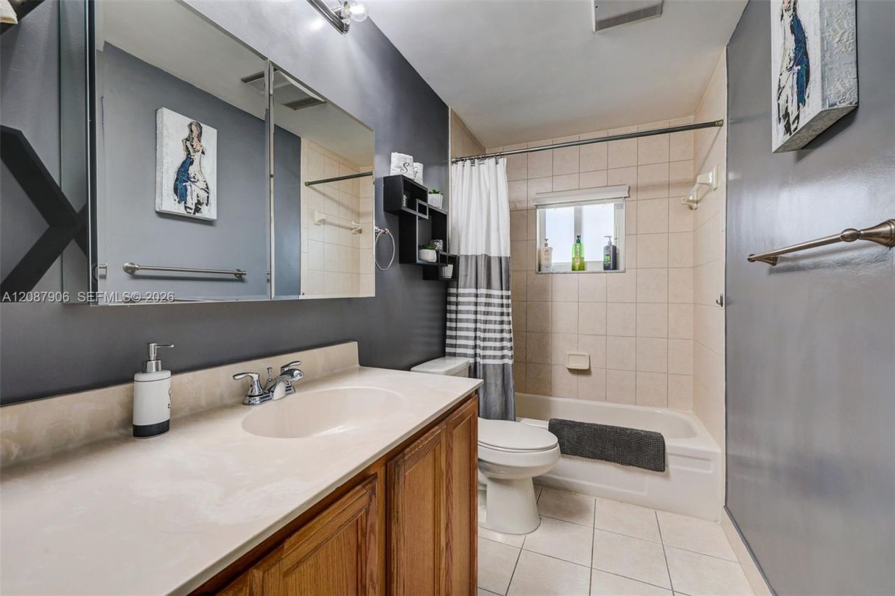 1651 NW 85th Ave, Plantation, FL 33322 Photo