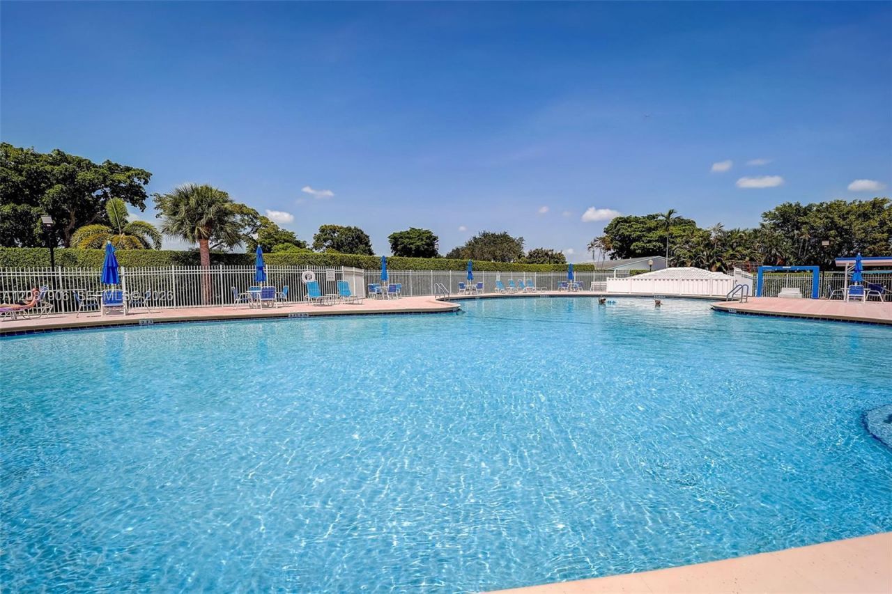 1651 NW 85th Ave, Plantation, FL 33322 Photo