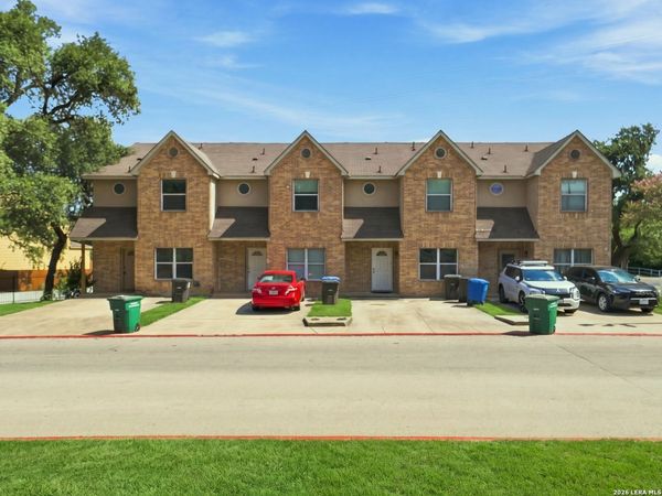 4009 St Charles Bay, Unit 4009, San Antonio, TX 78229