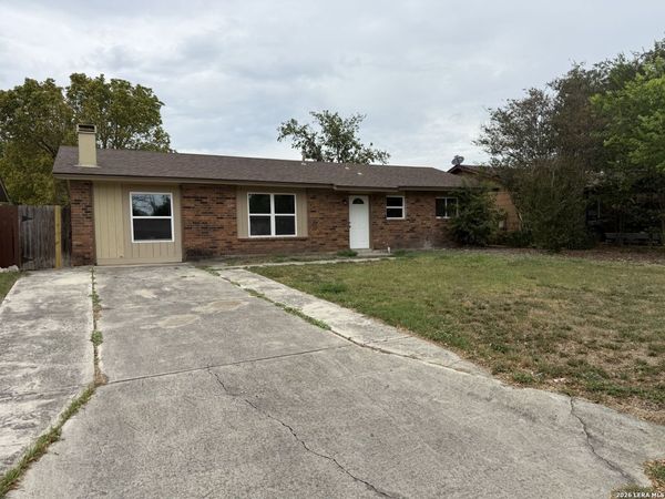 303 Avenue D, Converse, TX 78109