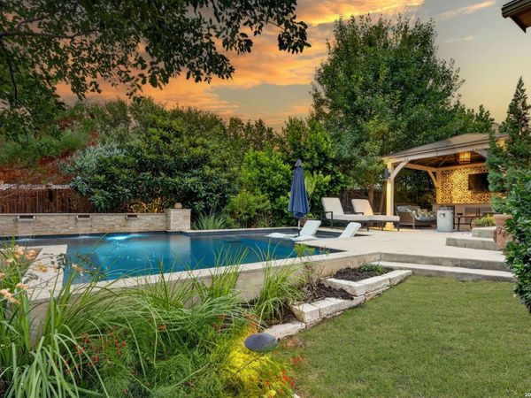 8562 LOW CRK, San Antonio, TX 78255