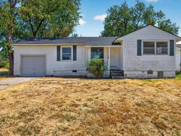 1812 S Armstrong Avenue , Bartlesville, OK 74003