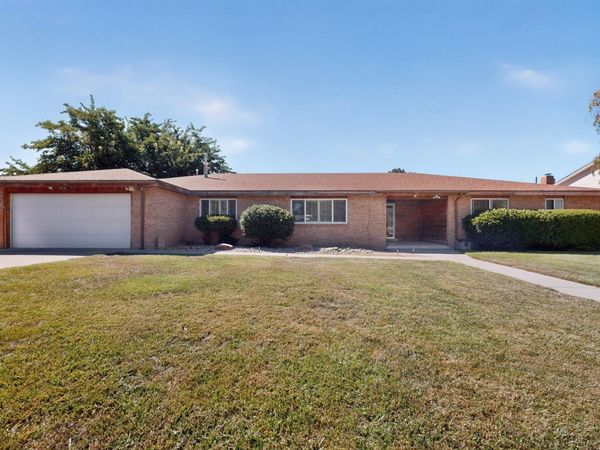 12412 Casa Grande Avenue NE, Albuquerque, NM 87112