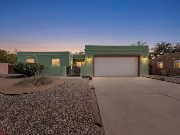 5812 Morgan Lane NW, Albuquerque, NM 87120