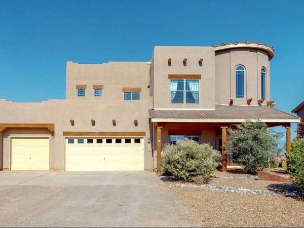608 3rd Street SW, Rio Rancho, NM 87124