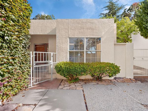 8233 Countrywood Road NE, Albuquerque, NM 87109