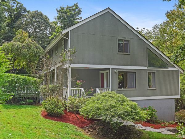 10 Deborah Lane , Chappaqua, NY 10514