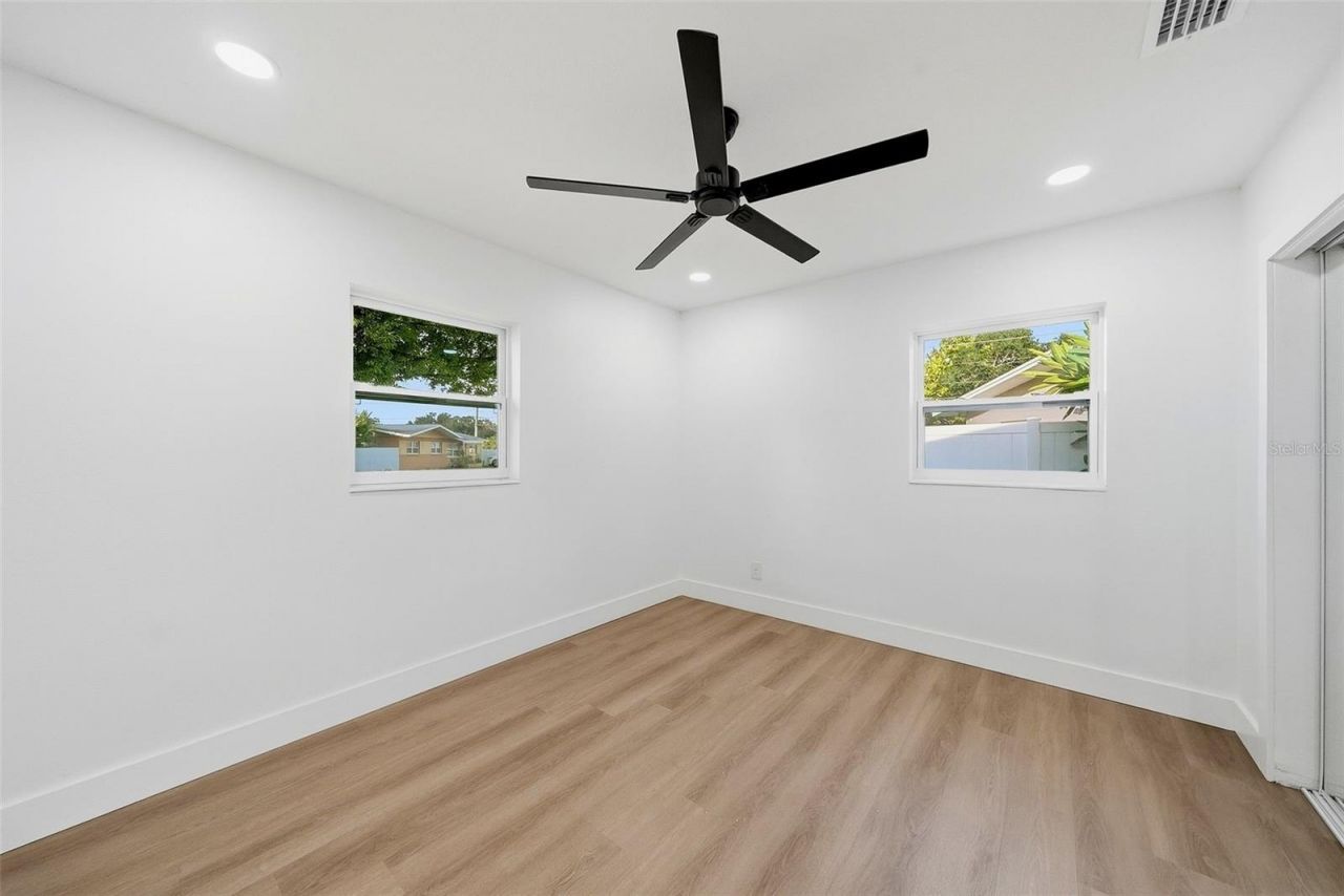 6212 42 Avenue N, Saint Petersburg, FL 33709 Photo