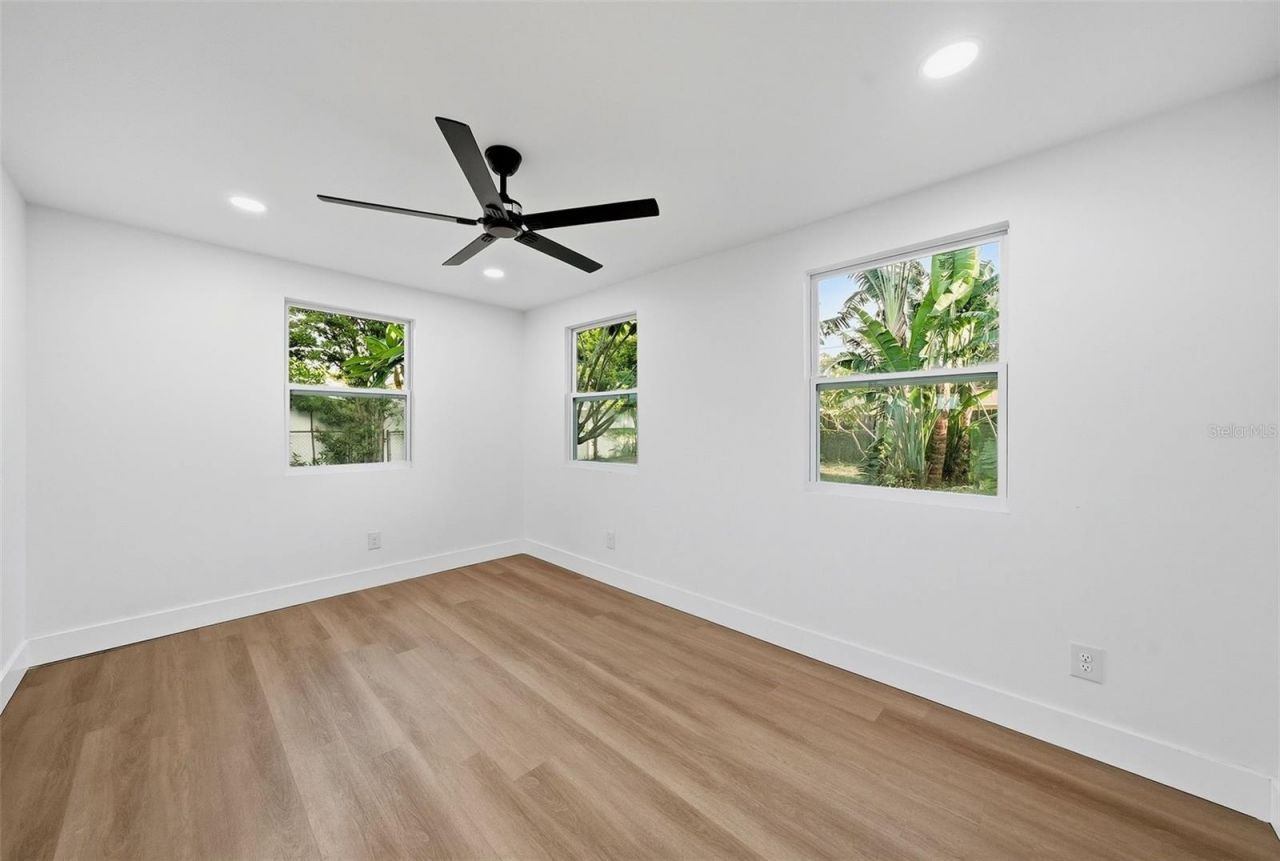 6212 42 Avenue N, Saint Petersburg, FL 33709 Photo