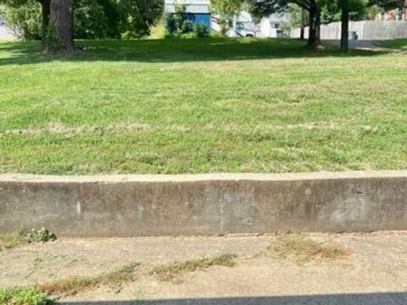 216 W Sheridan Avenue, Somerset, OH 43783 Photo 9