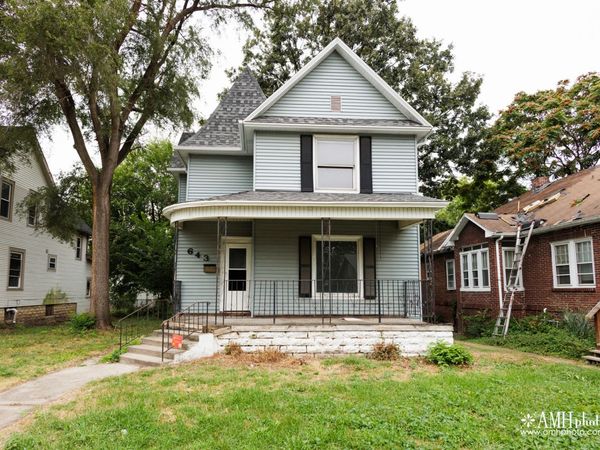 643 S Myrtle Avenue , Kankakee, IL 60901