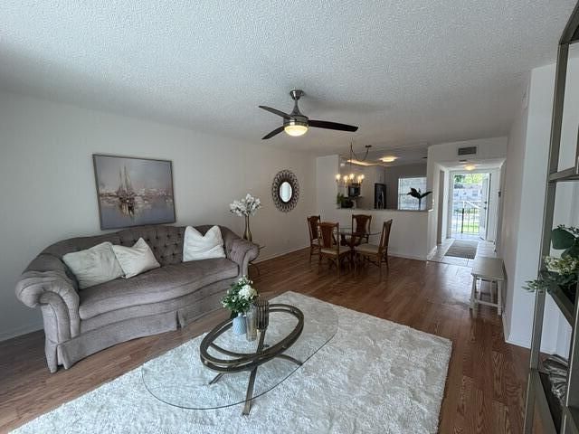 6 Abbey Lane, Unit 207, Delray Beach, FL 33446 Photo