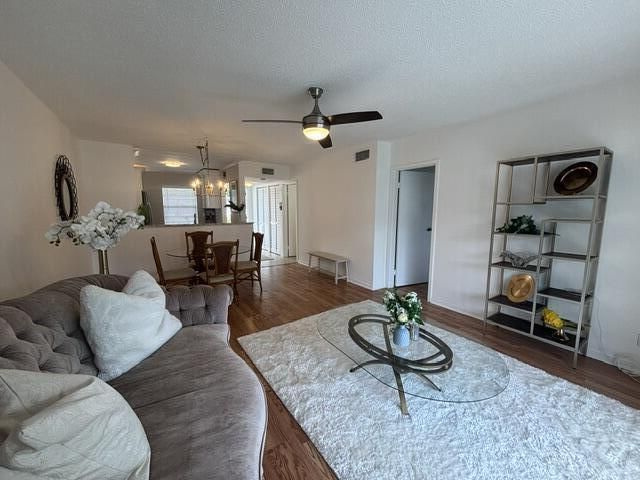 6 Abbey Lane, Unit 207, Delray Beach, FL 33446 Photo