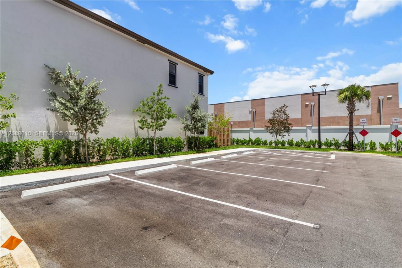 221 SW 159th Way, Pembroke Pines, FL 33027 Photo
