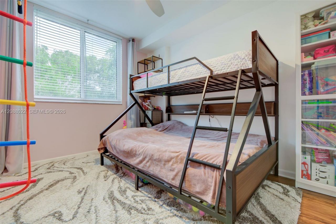 2775 NE 187th St, Unit 215, Aventura, FL 33180 Photo