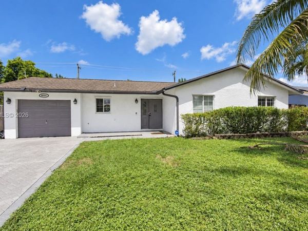8331 NW 44th Ct , Lauderhill, FL 33351