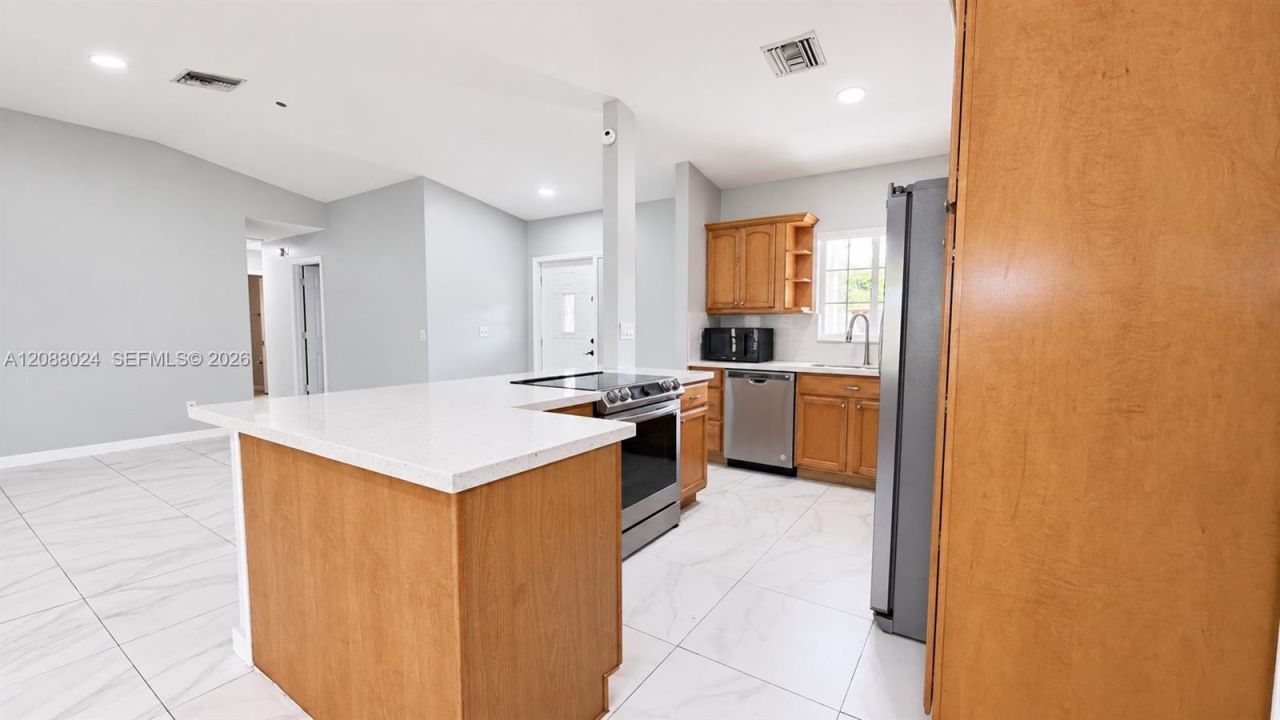 8331 NW 44th Ct, Lauderhill, FL 33351 Photo