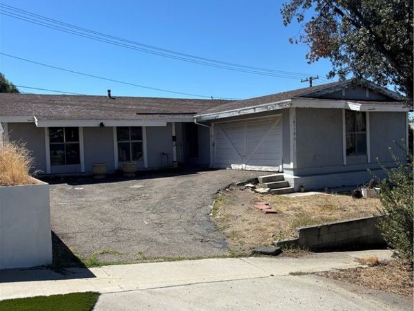 18710 Kimbrough Street, Canyon Country, CA 91351