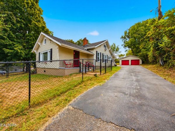 7427 Andersonville Pike, Knoxville, TN 37938