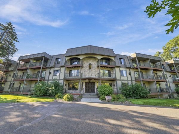 2200 Nevada Avenue S, Unit 312, Saint Louis Park, MN 55426