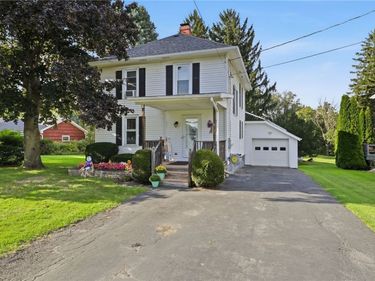 225 Main St , Leicester, NY 14481
