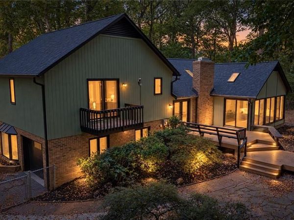 3616 Cedar Trail , Thomasville, NC 27360