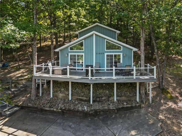 11855 White Oak Drive, Garfield, AR 72732