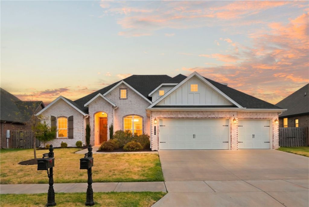 1320 Eureka Road  Centerton, AR 72719
