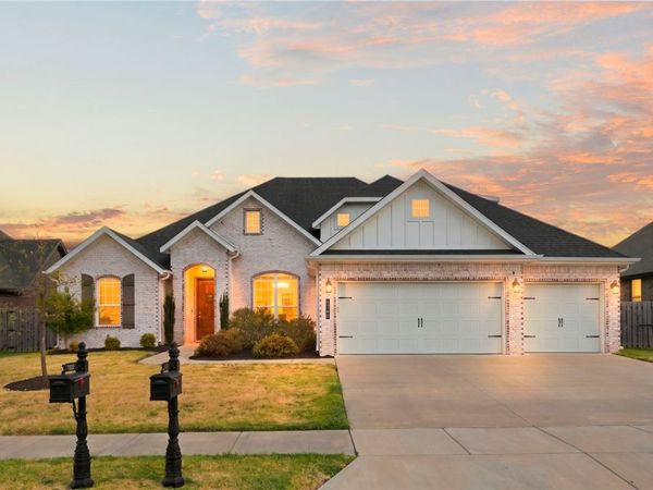 1320 Eureka Road , Centerton, AR 72719