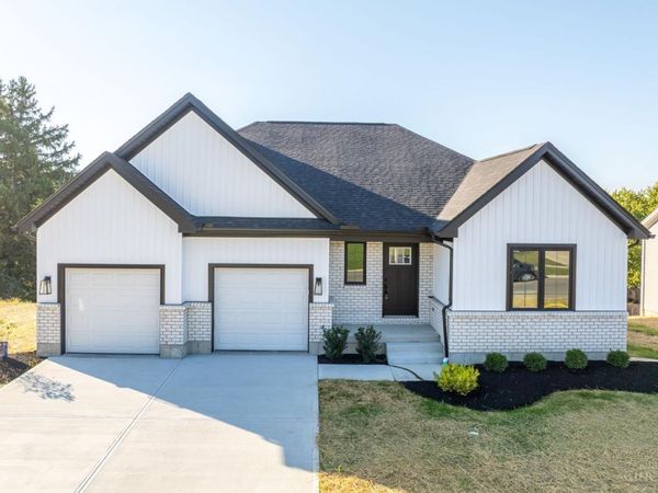 1319 Peregrine Way, Hamilton, OH 45013
