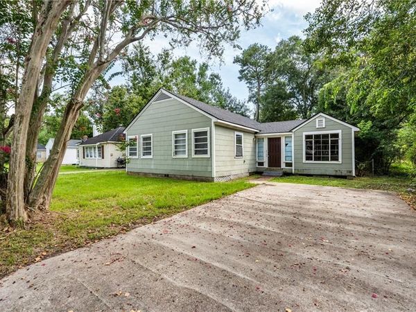 3105 Emogene Street, Mobile, AL 36606
