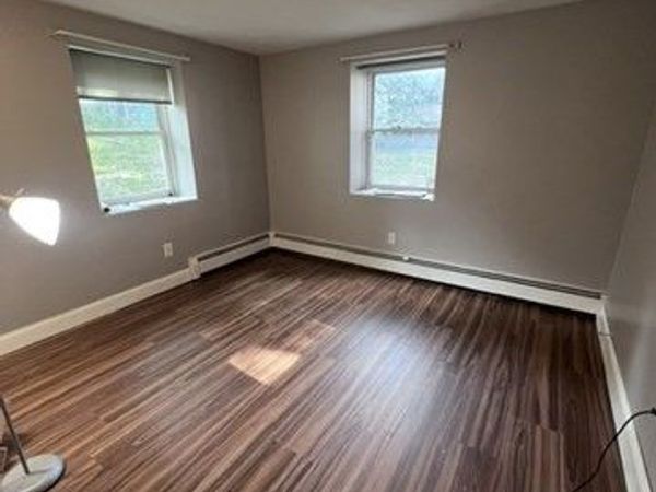31 Montvale Ave, Unit 1, Woburn, MA 01801