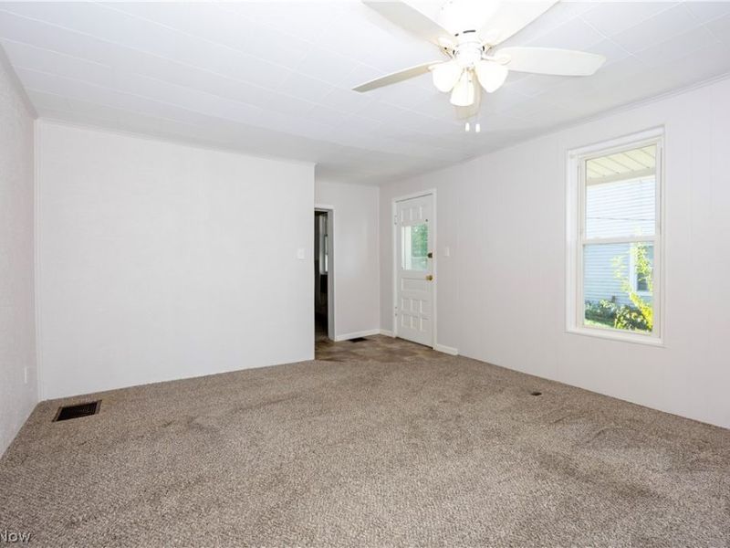 324 N Market Street, Loudonville, OH 44842 Photo 15