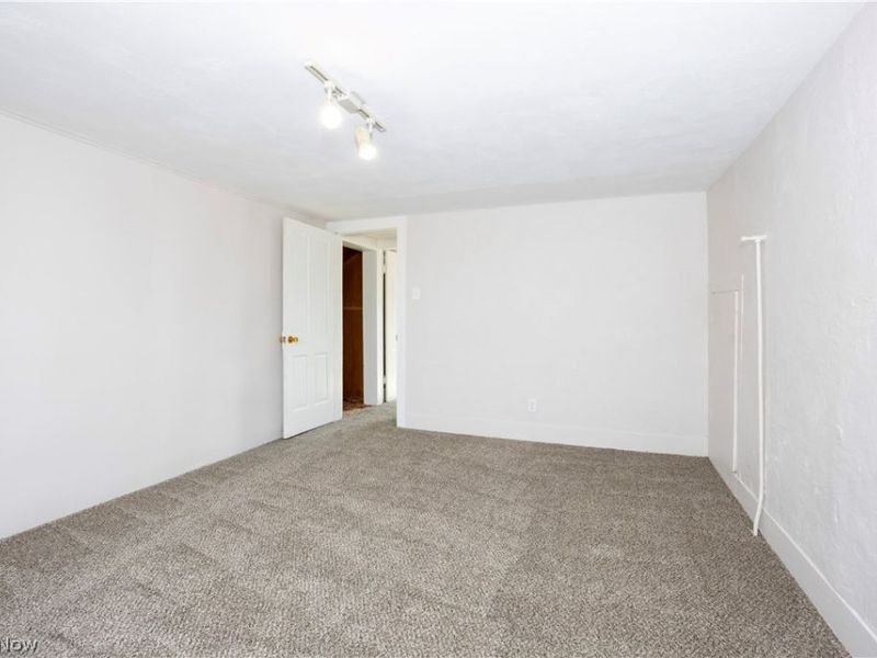 324 N Market Street, Loudonville, OH 44842 Photo 24