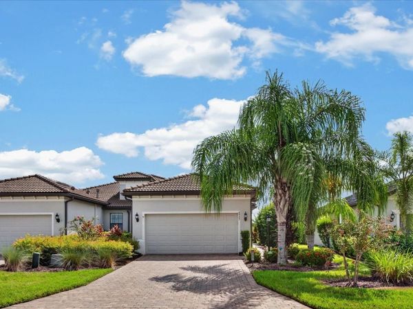 6927 HOLBROOK COVE , LAKEWOOD RANCH, FL 34202
