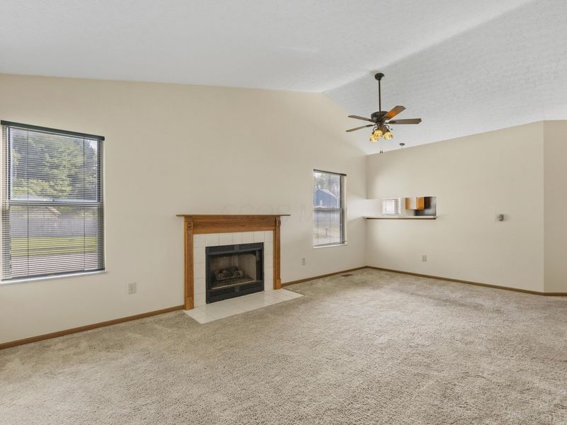 4666 Burkeshire Drive , Columbus, OH 43232 Photo 14