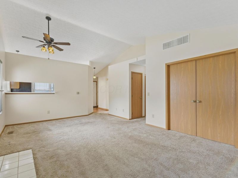 4666 Burkeshire Drive , Columbus, OH 43232 Photo 16