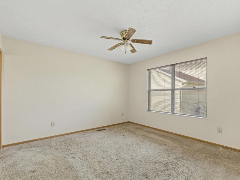 4666 Burkeshire Drive , Columbus, OH 43232 Photo 19