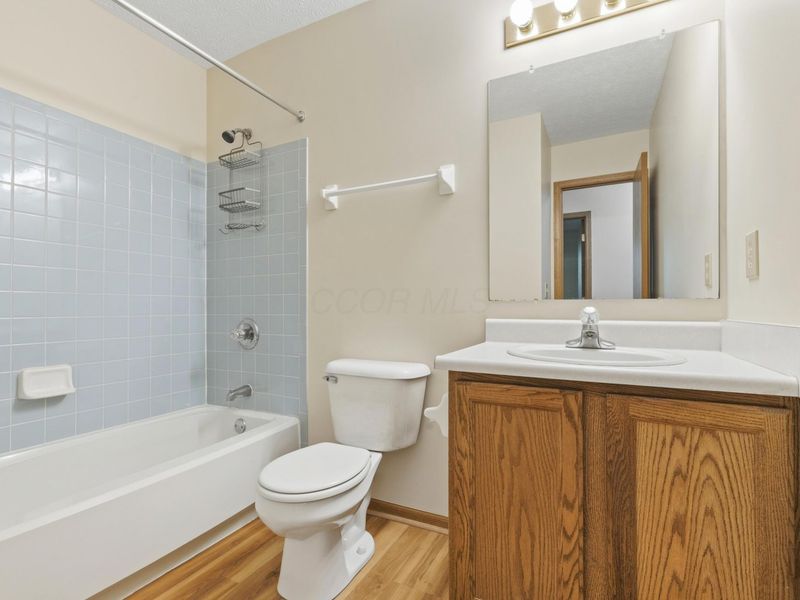 4666 Burkeshire Drive , Columbus, OH 43232 Photo 29
