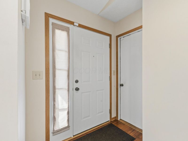 4666 Burkeshire Drive , Columbus, OH 43232 Photo 4