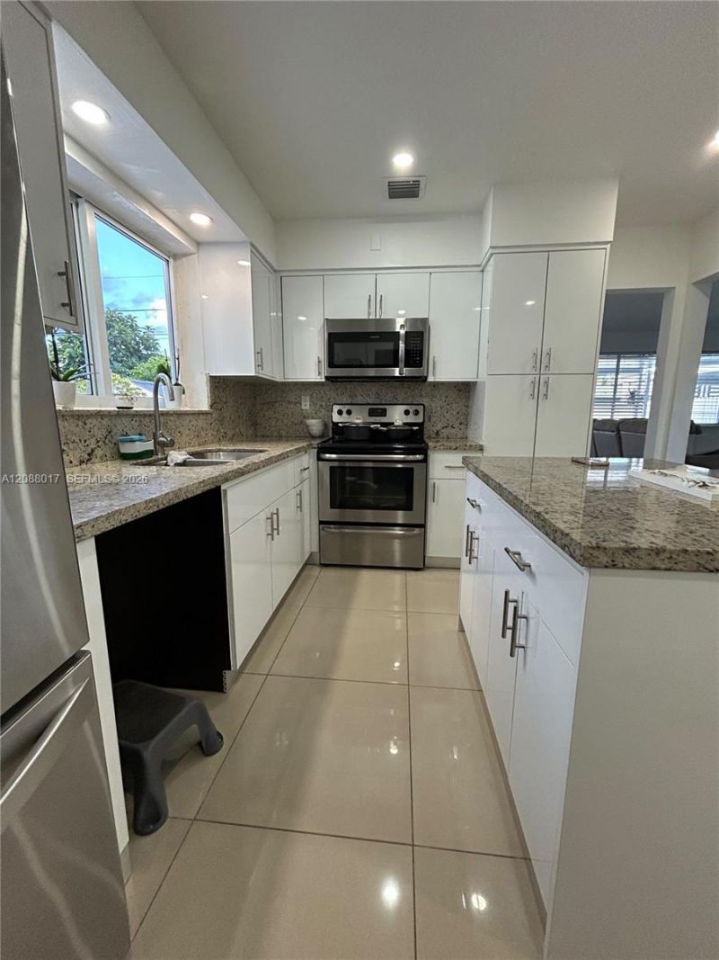 10521 Caribbean Blvd, Cutler Bay, FL 33189 Photo