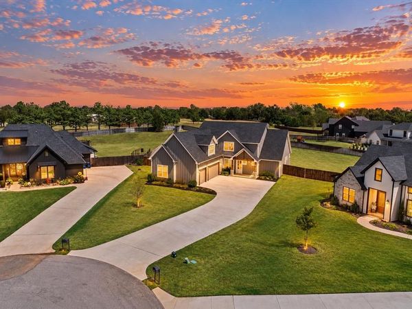 499 Old Farm Road, Edmond, OK 73034