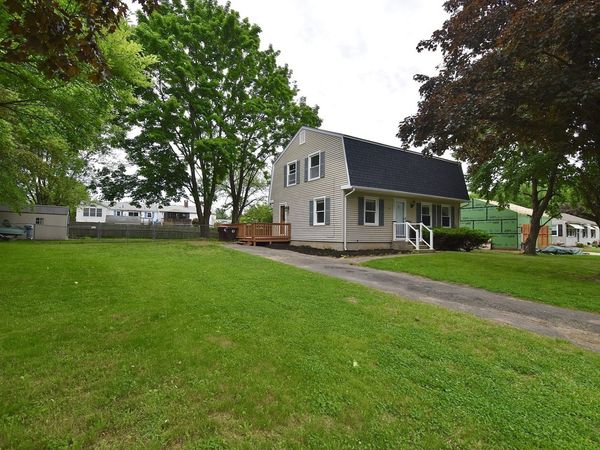 22 Hunting Lane, Agawam, MA 01001