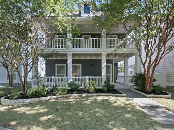 909 Charleston Lane , Savannah, TX 76227