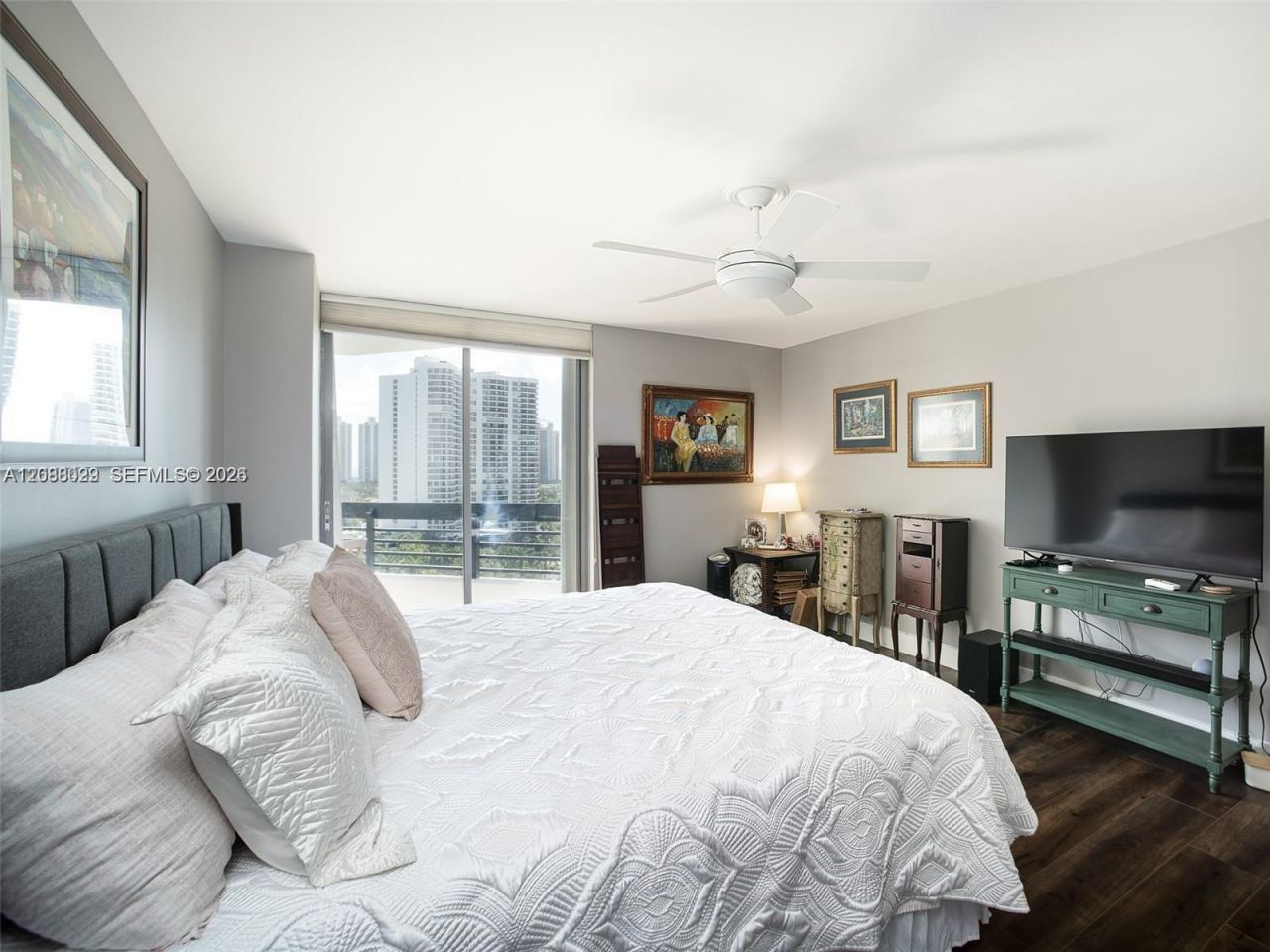 3500 Mystic Pointe Dr, Unit 1607, Aventura, FL 33180 Photo