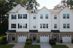 5200 New Palm Court photo 4