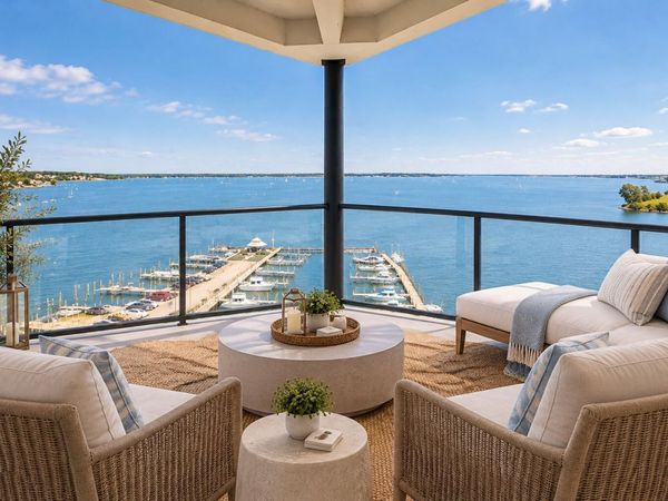 2964 Lakeshore Drive, Unit E702, Muskegon, MI 49441